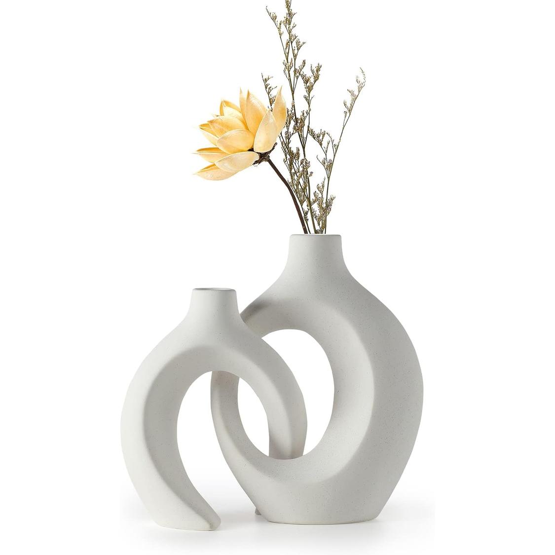 White Hollow Ceramic Vase Set of 2, Unique round Modern Vase for Nordic Minimalist Style Decor, Donut Boho Aesthetic Vase for Coffee & Kitchen Table, Pampas Grass Living Dining Room Decoration